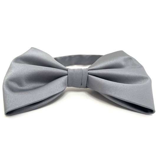 Large format pearl greay bow tie